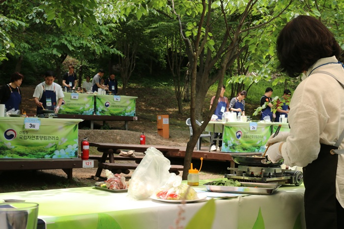 사진3.산불진화유공자와함께하는 휴레스토랑(6.10).jpg