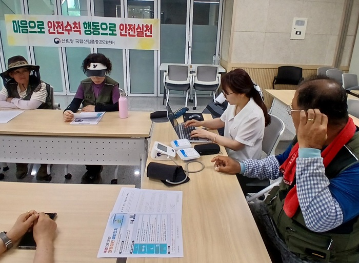 의료진과 함께 현장 근로자 온열질환 예방03.jpg