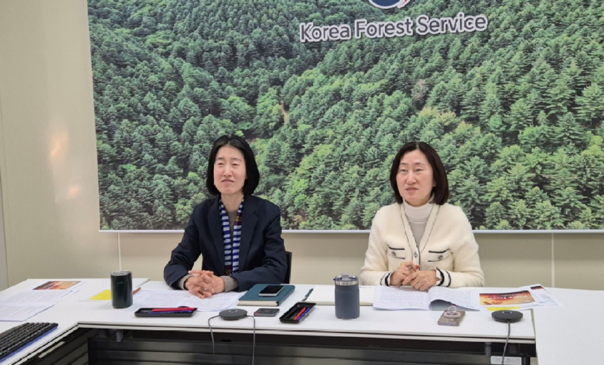 사진3.산림청은 12일 유엔사막화방지협약 사무국과 창원·평화산림이니셔티브 운영위원회를 개최했다.jpg