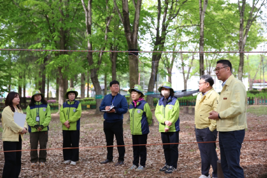 사진자료(4)_밧줄놀이터 점검2.JPG